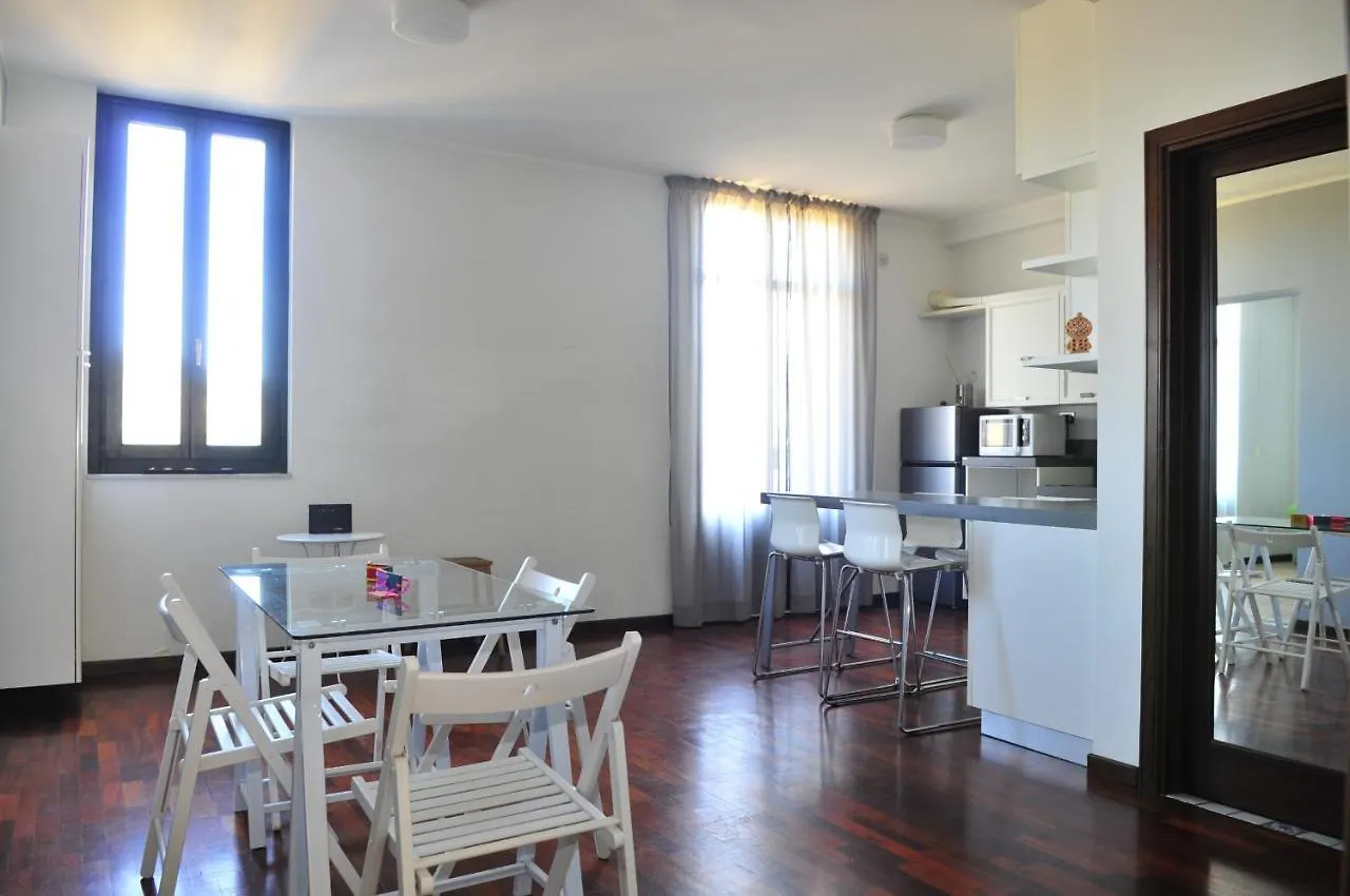Apartament Terrazza Sul Castello Ursino By Wonderful Italy Katania